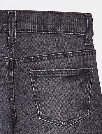 Pantaloni in jeans taglio dritto - Taglio più aderente