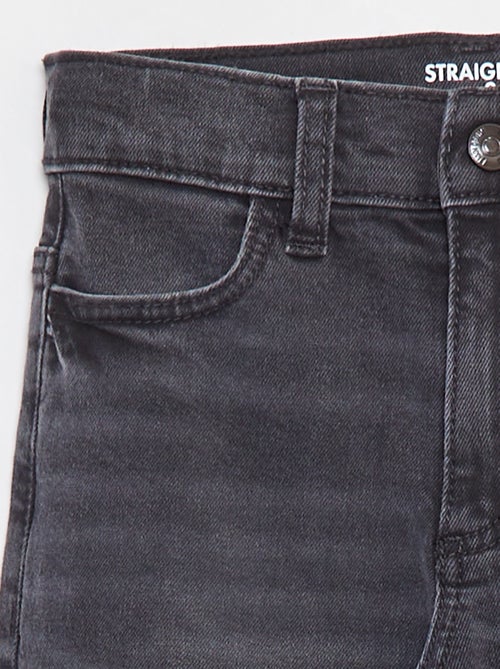 Pantaloni in jeans taglio dritto - Taglio più aderente - Kiabi