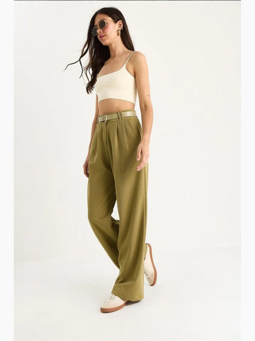Pantaloni in maglia a gamba ampia con cintura lucci - Kiabi Pantaloni in maglia a gamba ampia con cintura lucci - Kiabi