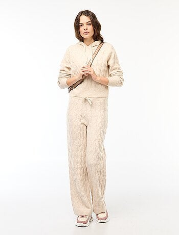 Pantaloni in maglia a trecce