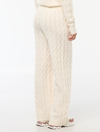 Pantaloni in maglia a trecce