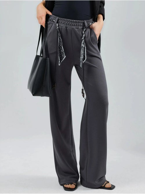 Pantaloni in maglia a vita alta con cintura e gamba dritta modal touch, hiccup - Kiabi Pantaloni in maglia a vita alta con cintura e gamba dritta modal touch, hiccup - Kiabi