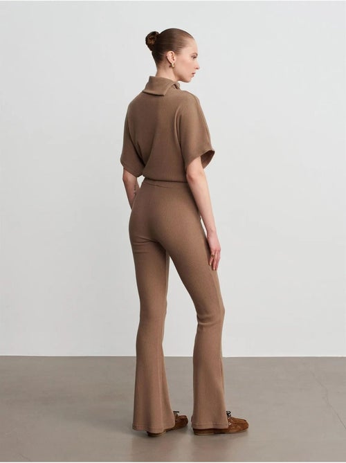 Pantaloni in maglia a zampa a vita alta - Kiabi Pantaloni in maglia a zampa a vita alta - Kiabi