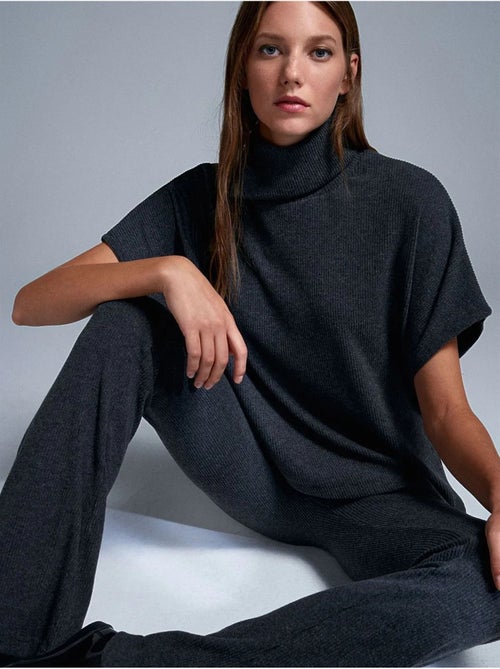 Pantaloni in maglia a zampa a vita alta - Kiabi Pantaloni in maglia a zampa a vita alta - Kiabi