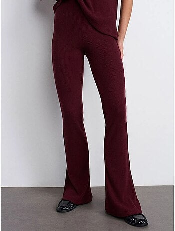 Pantaloni in maglia a zampa a vita alta