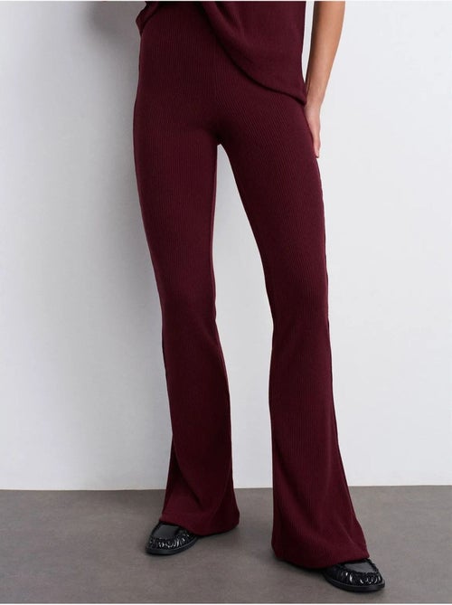 Pantaloni in maglia a zampa a vita alta - Kiabi Pantaloni in maglia a zampa a vita alta - Kiabi