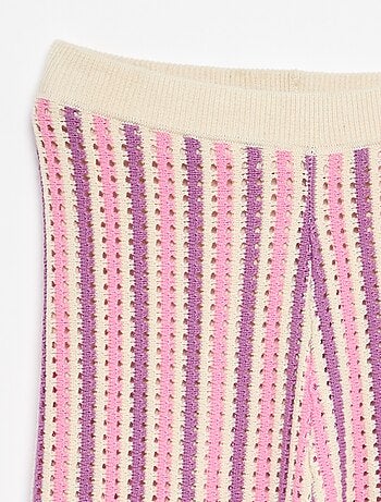Pantaloni in maglia effetto uncinetto a righe
