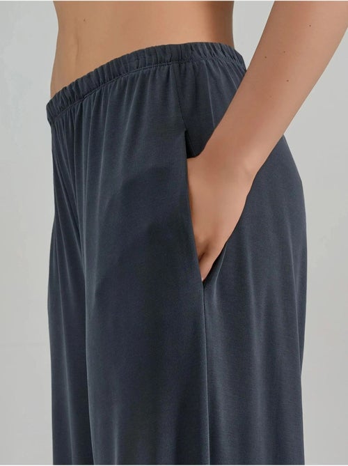 Pantaloni in modal a gamba dritta con vita elasticizzata busem - Kiabi Pantaloni in modal a gamba dritta con vita elasticizzata busem - Kiabi