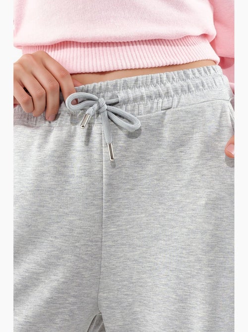 Pantaloni in modal a vita media e gamba ampia busem - Kiabi Pantaloni in modal a vita media e gamba ampia busem - Kiabi