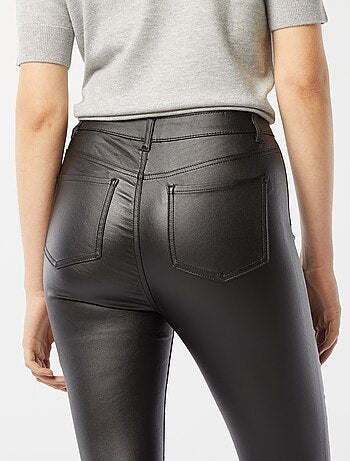 Pantaloni in similpelle
