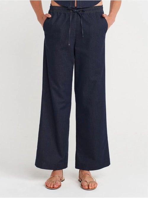 Pantaloni in tessuto a gamba larga con vita con coulisse dilvin - Kiabi Pantaloni in tessuto a gamba larga con vita con coulisse dilvin - Kiabi