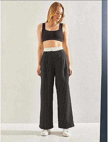Pantaloni in tessuto a righe con dettaglio in vita a contrasto lucci