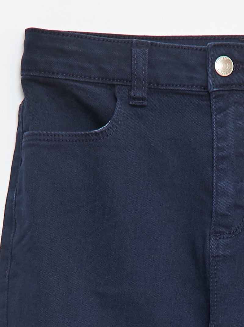 Pantaloni in twill con apertura a pressione - Taglio più confortevole blu - Kiabi