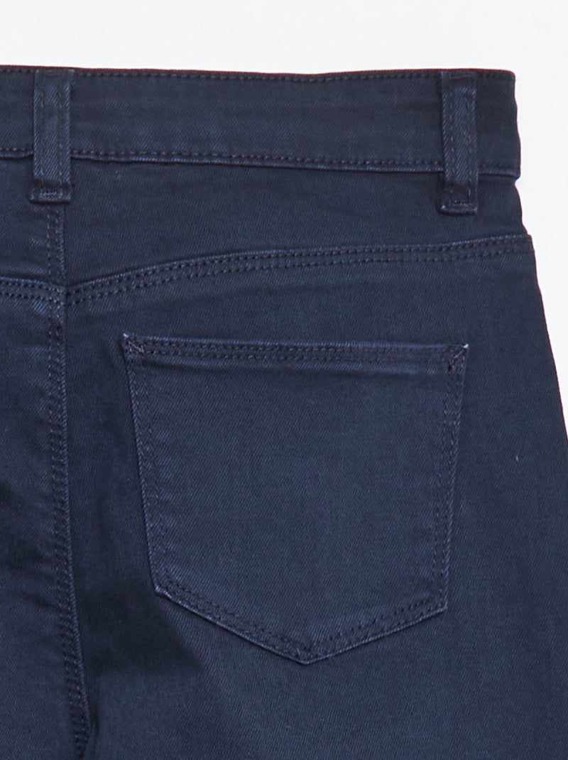 Pantaloni in twill con apertura a pressione - Taglio più confortevole blu - Kiabi
