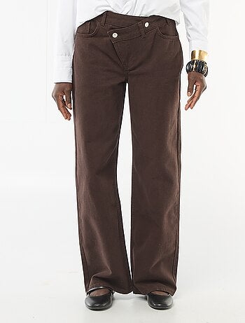 Pantalone in twill con apertura asimmetrica