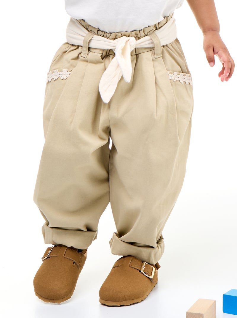 Pantaloni in twill con cintura da annodare Beige - Kiabi