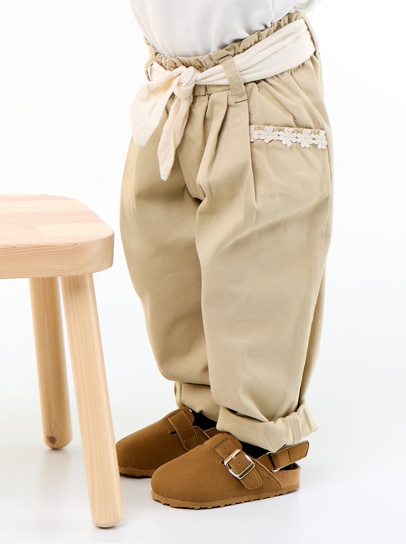 Pantaloni in twill con cintura da annodare Beige - Kiabi