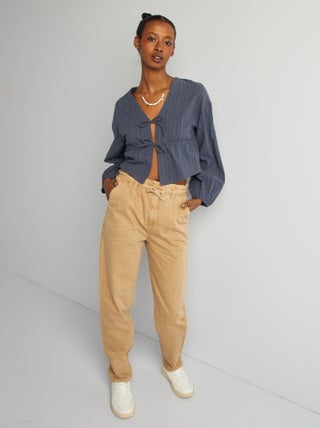 Pantaloni in twill con finta cintura da annodare