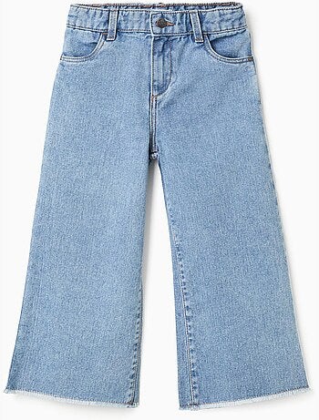 Pantaloni jeans a gamba larga con orli sfrangiati