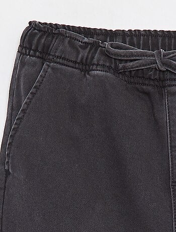 Pantaloni joggers in denim con vita elasticizzata