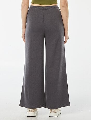 Pantaloni joggers larghi