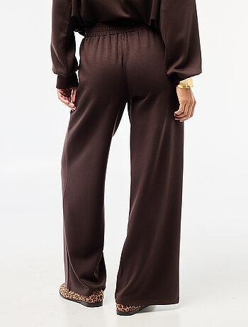 Pantaloni jogging ampi in maglia morbida