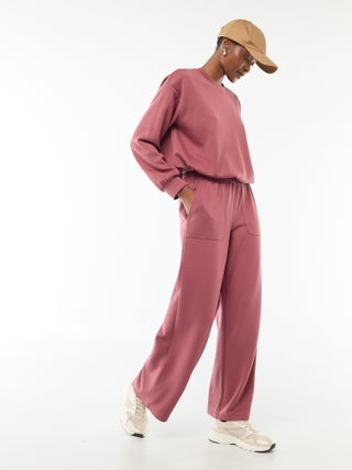 Pantaloni jogging ampi in maglia morbida