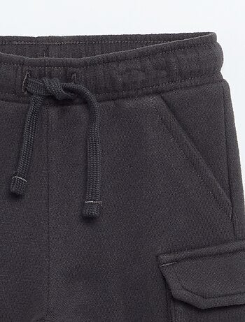 Pantaloni jogging multitasche