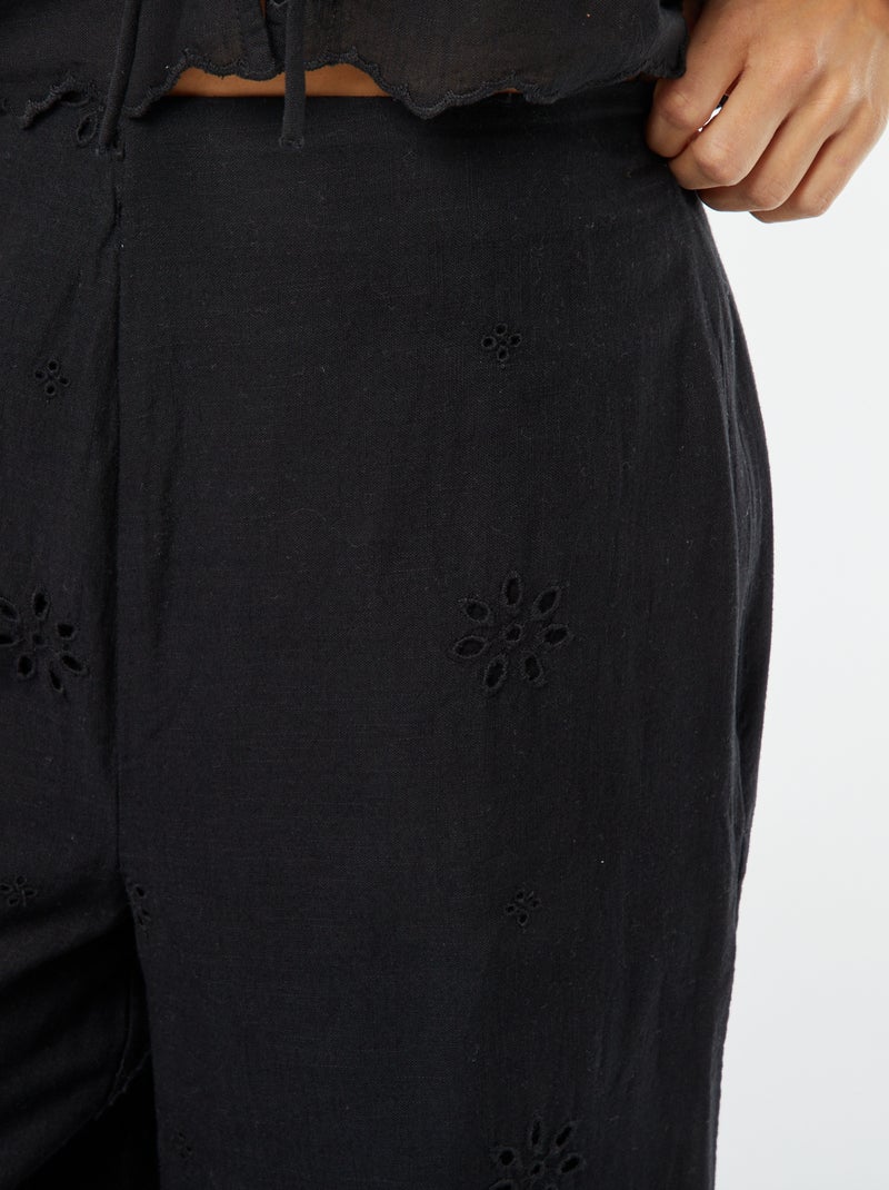 Pantaloni larghi con ricami a punto inglese nero - Kiabi