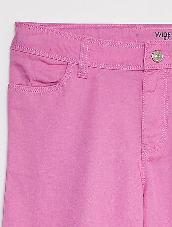 Pantaloni larghi e leggeri