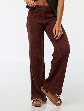 Pantaloni larghi in maglia all'uncinetto
