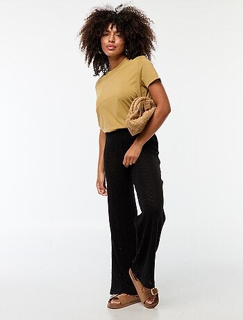 Pantaloni larghi in maglia all'uncinetto