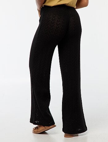 Pantaloni larghi in maglia all'uncinetto