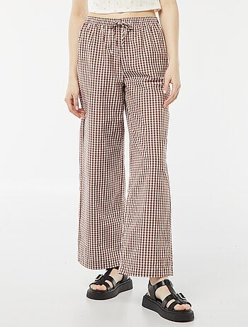 Pantaloni larghi in maglia goffrata