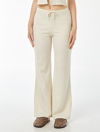 Pantaloni larghi in maglia leggera goffrata