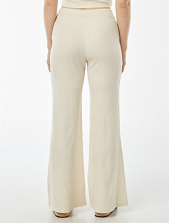 Pantaloni larghi in maglia leggera goffrata