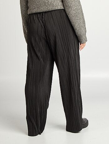 Pantaloni larghi in maglia plissettata 'Vero Moda Curve'