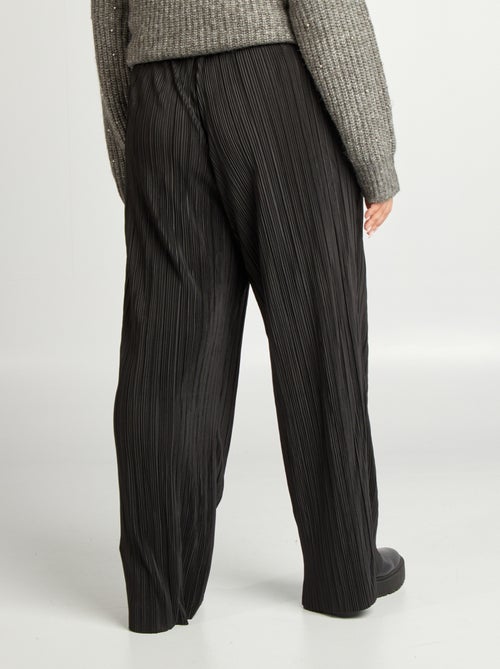 Pantaloni larghi in maglia plissettata 'Vero Moda Curve' - Kiabi