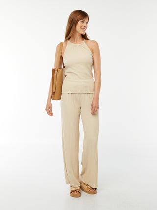 Pantaloni larghi in tessuto goffrato