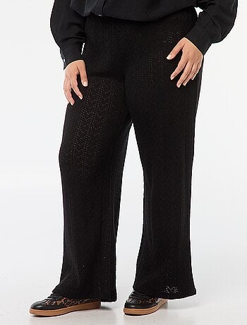 Pantaloni larghi in tessuto traforato