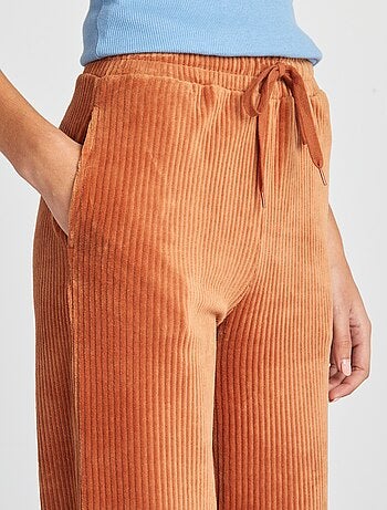 Pantaloni larghi in velluto a coste