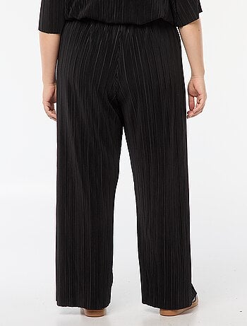 Pantaloni larghi 'Only Carmakoma' in tessuto plissettato