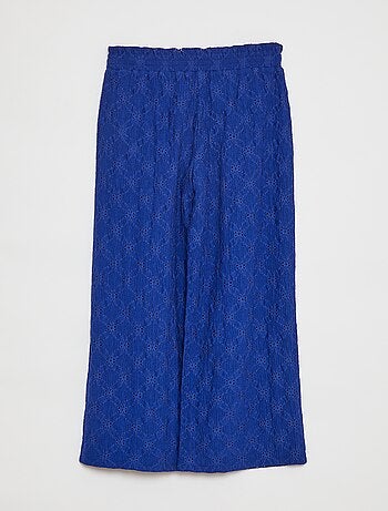 Pantaloni larghi traforati