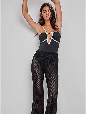 Pantaloni lunghi all'uncinetto