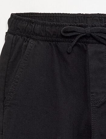 Pantaloni modello jogging