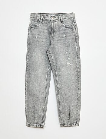 Pantaloni mom fit in denim con abrasioni