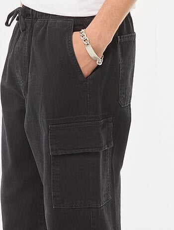 Pantaloni multipoches con vita elasticizzata