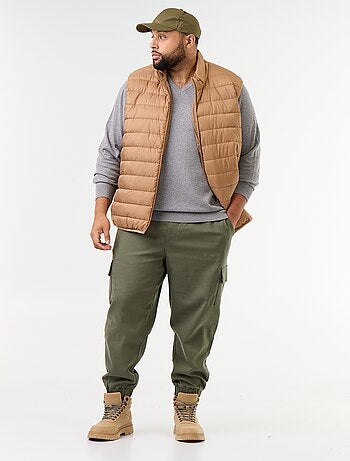 Pantaloni multitasche con vita elasticizzata