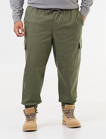 Pantaloni multitasche con vita elasticizzata