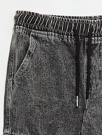 Pantaloni multitasche elasticizzati